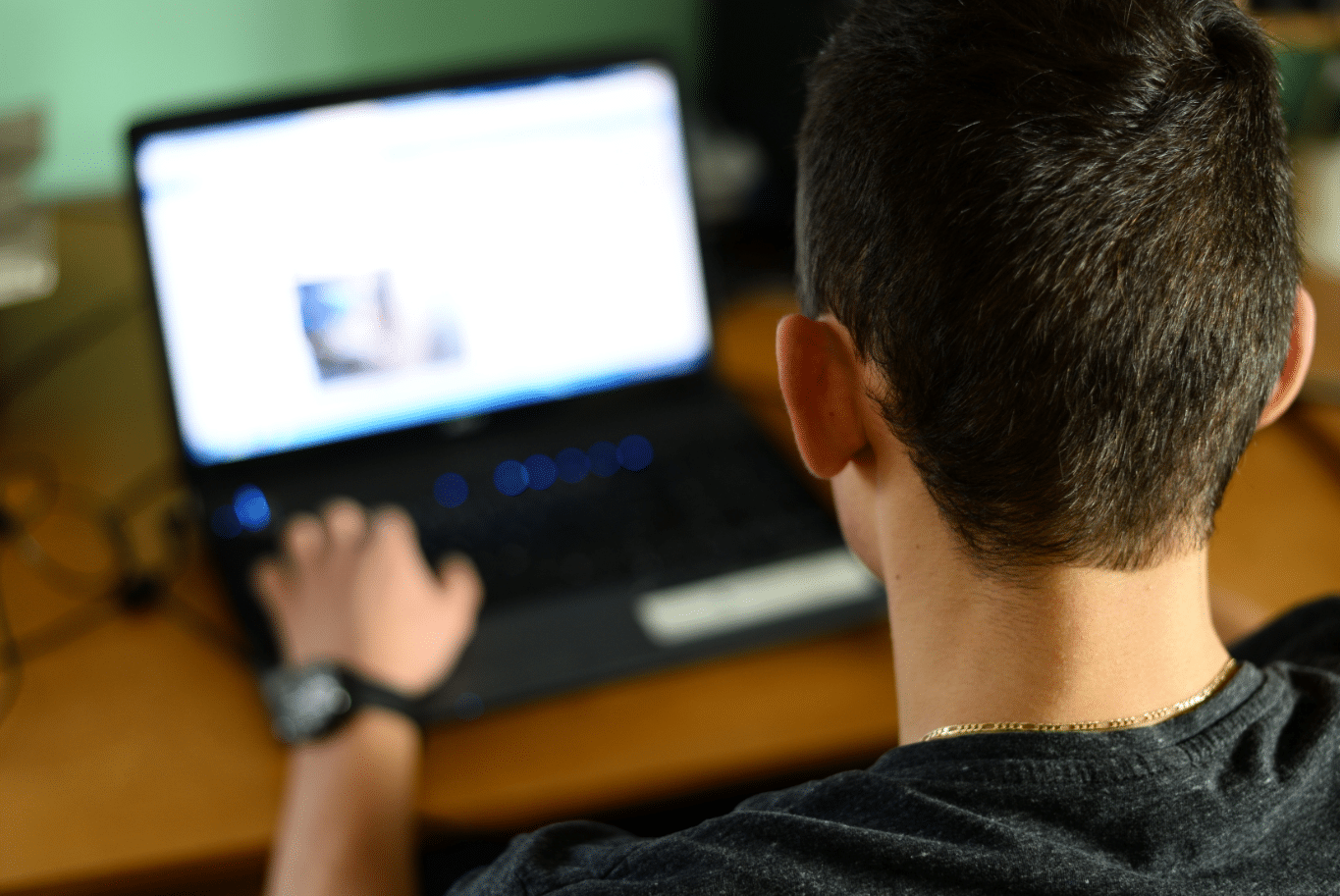 Как заработать в интернете подростку 14-15 лет